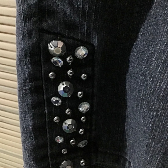 💵Hearts of Palm🌴cropped embellished jeans - Picture 4 of 14